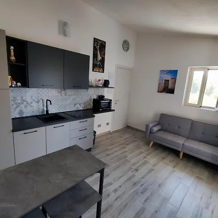 Prázdninový dům Punta Bianca 2 *